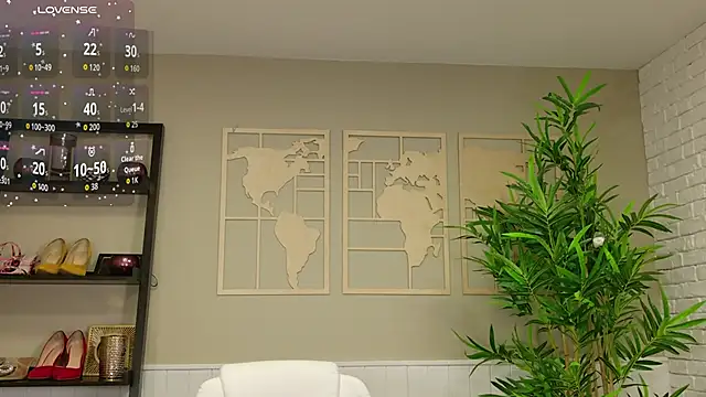 LadyLeea online show from March 3, 2026, 5:25 am