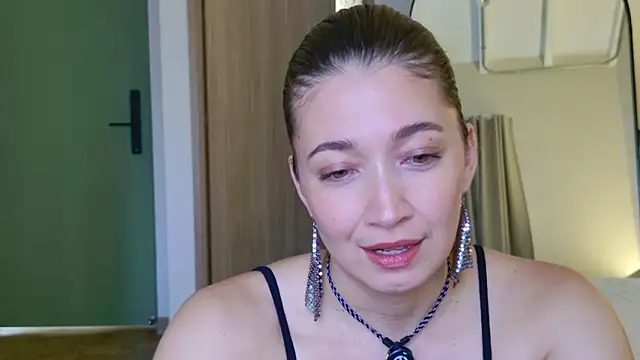Snapshot of adarussell chatting on May 16, 2026, 5:12 pm adarussell online show from May 16, 2026, 5:12 pm