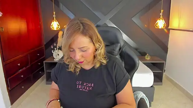 andre soto  online show from November 18, 2025, 2:27 am