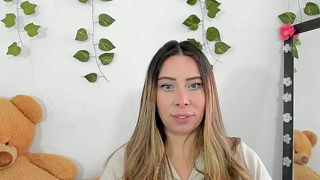 JanneKim online show from October 3, 2025, 3:46 pm