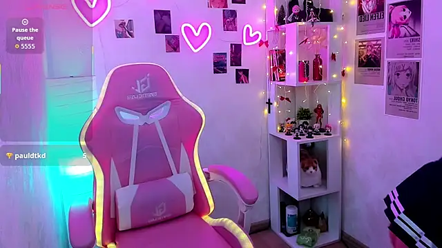 Snapshot of LianaBright chatting on March 4, 2026, 2:19 am LianaBright online show from March 4, 2026, 2:19 am