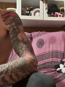 chavito2223 online show from February 26, 2026, 12:54 am