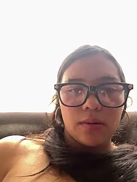 Paloma  LS online show from April 18, 2026, 6:10 pm