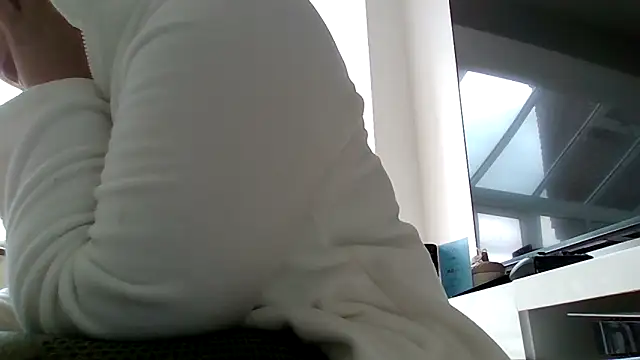 Krystal Tx online show from June 20, 2026, 3:50 pm