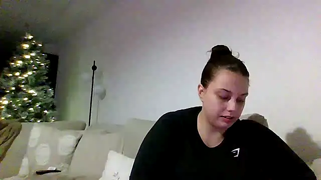 Krystal Tx online show from November 22, 2025, 5:45 pm