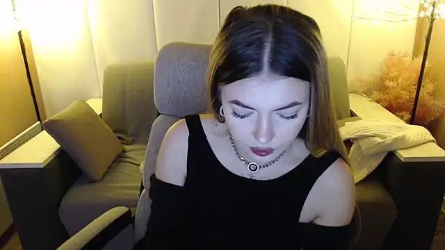 Snapshot of Ritaneer chatting on March 8, 2025, 9:06 am Ritaneer online show from March 8, 2025, 9:06 am