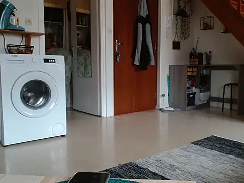 Lauzo21 online show from September 10, 2025, 6:34 am