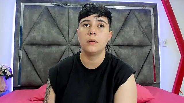 AbbySmiitth  online show from April 14, 2026, 10:15 pm