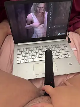 yourcutesarah online show from October 25, 2025, 6:19 pm