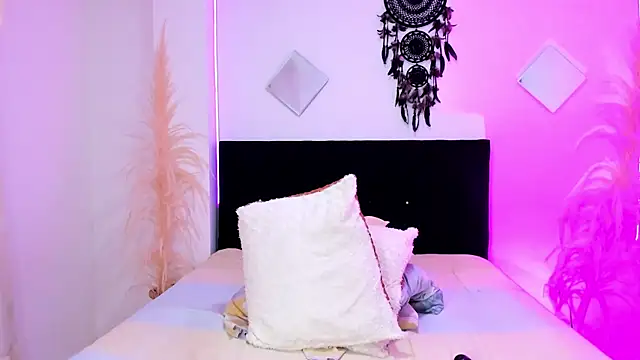 Hannahoney  online show from January 19, 2025, 2:59 pm