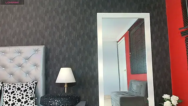 KENDER21  online show from October 9, 2025, 8:09 pm