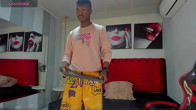 KENDER21  online show from March 13, 2025, 12:56 pm