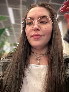 meow girl online show from September 14, 2025, 1:00 pm