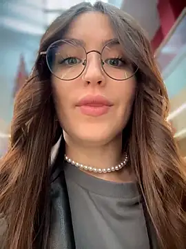 Snapshot of meow_girl chatting on February 19, 2026, 10:12 am meow girl online show from February 19, 2026, 10:12 am