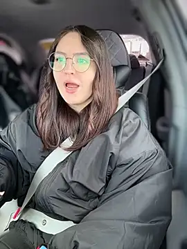 Snapshot of meow_girl chatting on February 3, 2026, 9:47 am meow girl online show from February 3, 2026, 9:47 am