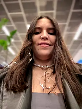 meow girl online show from December 18, 2025, 9:47 am