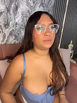 MadisonHunter2024 online show from January 17, 2026, 5:49 pm