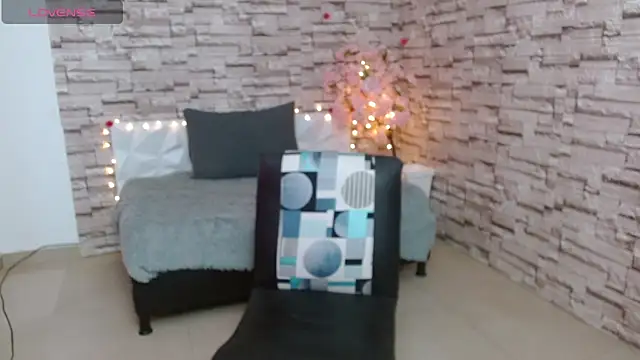 Snapshot of Vanse_lust chatting on February 12, 2025, 9:22 pm Vanse lust online show from February 12, 2025, 9:22 pm