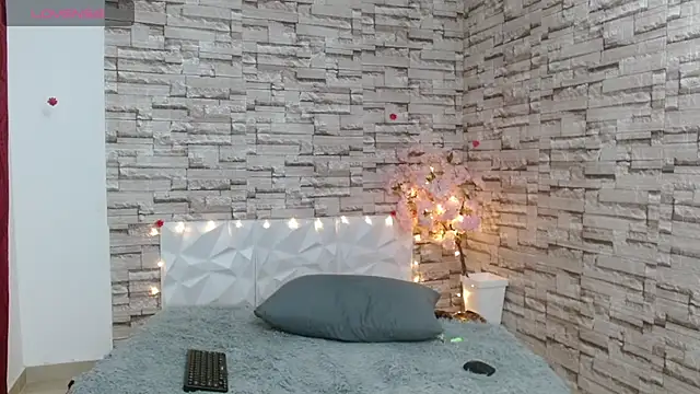 Snapshot of Vanse_lust chatting on February 26, 2025, 2:19 am Vanse lust online show from February 26, 2025, 2:19 am