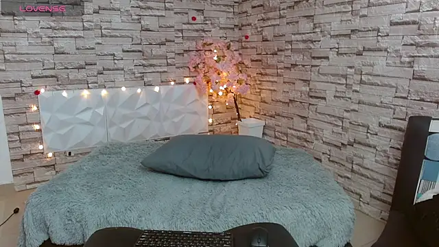 Snapshot of Vanse_lust chatting on March 13, 2025, 1:10 am Vanse lust online show from March 13, 2025, 1:10 am