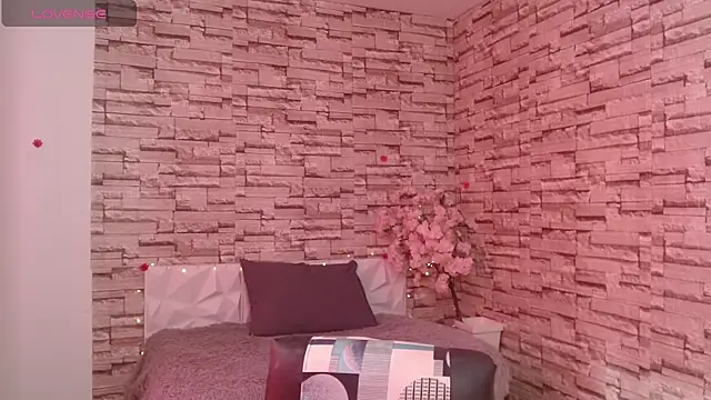 Snapshot of Vanse_lust chatting on February 19, 2025, 8:31 pm Vanse lust online show from February 19, 2025, 8:31 pm