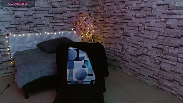 Snapshot of Vanse_lust chatting on March 8, 2025, 8:46 pm Vanse lust online show from March 8, 2025, 8:46 pm