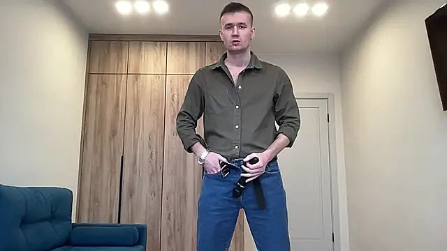 cute mark online show from April 3, 2026, 6:42 am