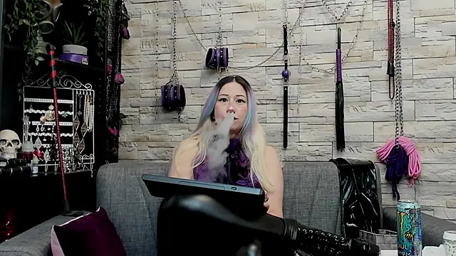 Snapshot of CruelMistress chatting on February 26, 2026, 1:49 am CruelMistress online show from February 26, 2026, 1:49 am