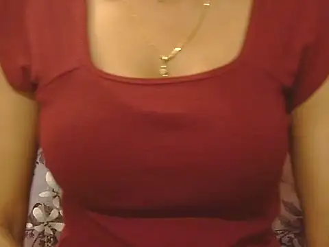 Snapshot of _FluffyHxney_ chatting on September 10, 2025, 3:55 pm FluffyHxney online show from September 10, 2025, 3:55 pm