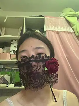 JennieKim RoseannePark online show from March 9, 2026, 5:38 pm