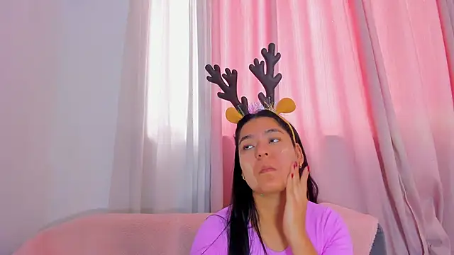 HayamiKioto online show from November 24, 2025, 2:06 pm