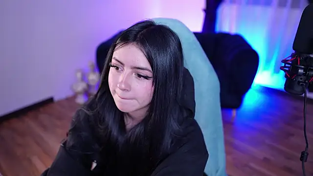 myeimmy 33 online show from March 8, 2026, 2:04 am