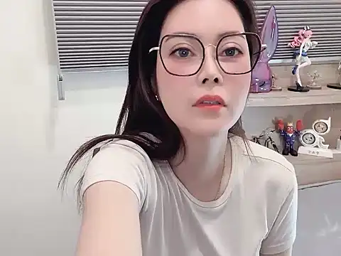 Zozo qq online show from January 9, 2026, 2:24 pm