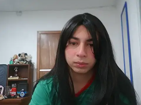 Snapshot of Yasmin_Paez99 chatting on June 12, 2026, 8:17 pm Yasmin Paez99 online show from June 12, 2026, 8:17 pm