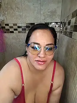 emily sweet13 online show from November 6, 2025, 8:46 pm