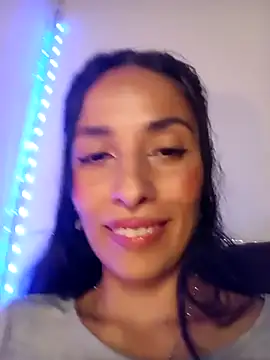 chloewildd  online show from February 21, 2026, 3:30 am