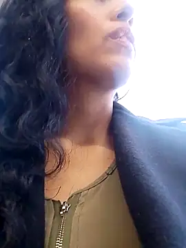 Snapshot of chloewildd_ chatting on February 18, 2025, 8:25 pm chloewildd online show from February 18, 2025, 8:25 pm