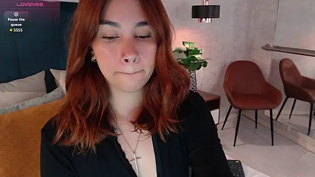 AdeleAndersonn online show from December 2, 2025, 7:59 pm