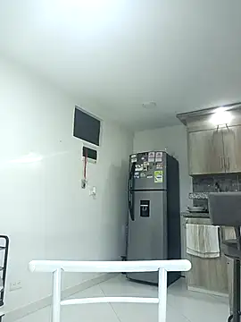 vanyacam  online show from November 25, 2025, 12:33 am