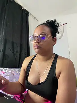 angela angels  online show from April 17, 2026, 12:52 pm