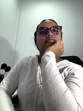 angela angels  online show from September 25, 2025, 1:55 am