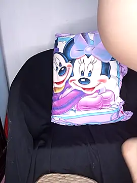 Loolly online show from November 29, 2025, 7:14 pm