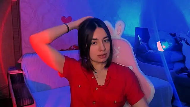 Swee Alicee online show from April 30, 2026, 7:43 pm