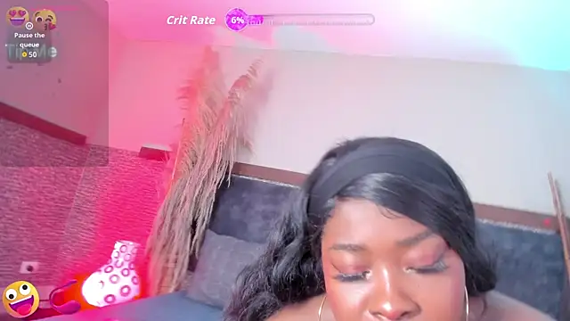 zoe 23  online show from November 10, 2025, 10:53 am