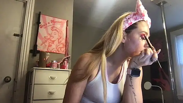 lexybabyxo online show from January 6, 2026, 1:26 pm