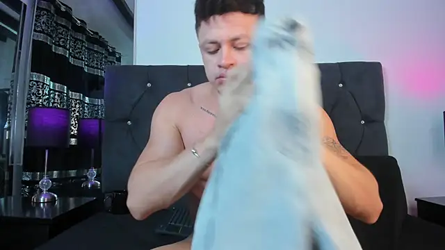 Angel Cuervo online show from February 5, 2026, 12:45 pm