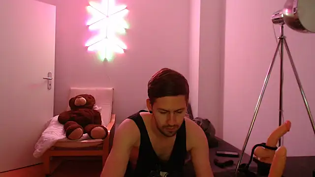 jonny-bisexual online show from December 12, 2024, 10:31 pm