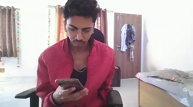Snapshot of Prikrishi2024 chatting on January 8, 2025, 2:57 am Prikrishi2024 online show from January 8, 2025, 2:57 am