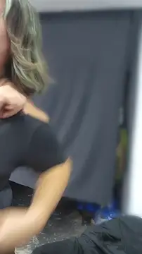 almitapro07 online show from April 3, 2026, 12:33 pm