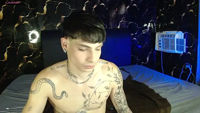 Snapshot of Apolo_Hidalgo01 chatting on May 1, 2026, 8:36 pm Apolo Hidalgo01 online show from May 1, 2026, 8:36 pm